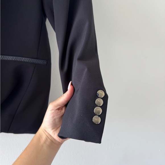 VERONICA BEARD Scuba Schoolboy Blazer Jacket in Navy 2 - Picture 9 of 14